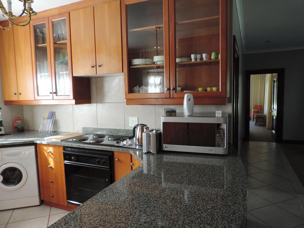 Milkwood Lodge Hermanus Exterior foto